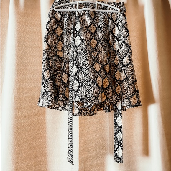 Snake print skort - Picture 2 of 5